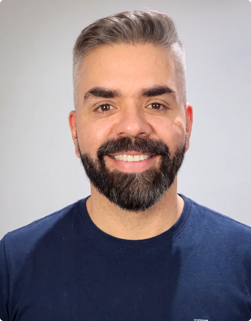 André Rubens, fundador do método de milhas para empresas Aprenda, Acumule e Viaje.
