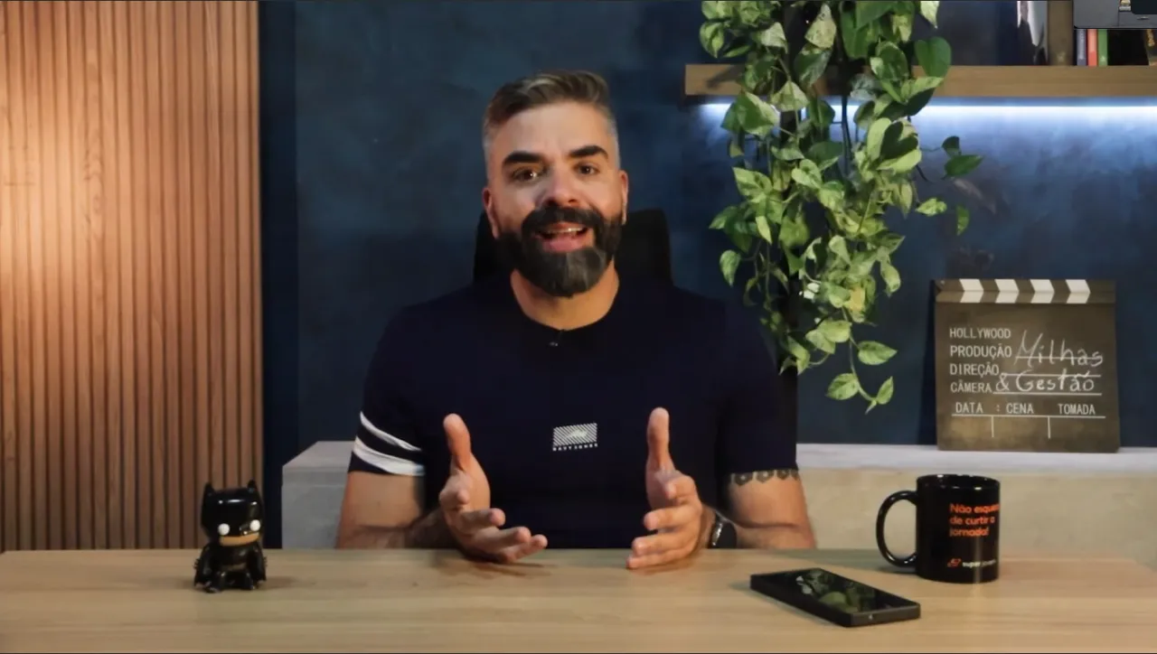 André Rubens apresentando o método Aprenda, Acumule e Viaje