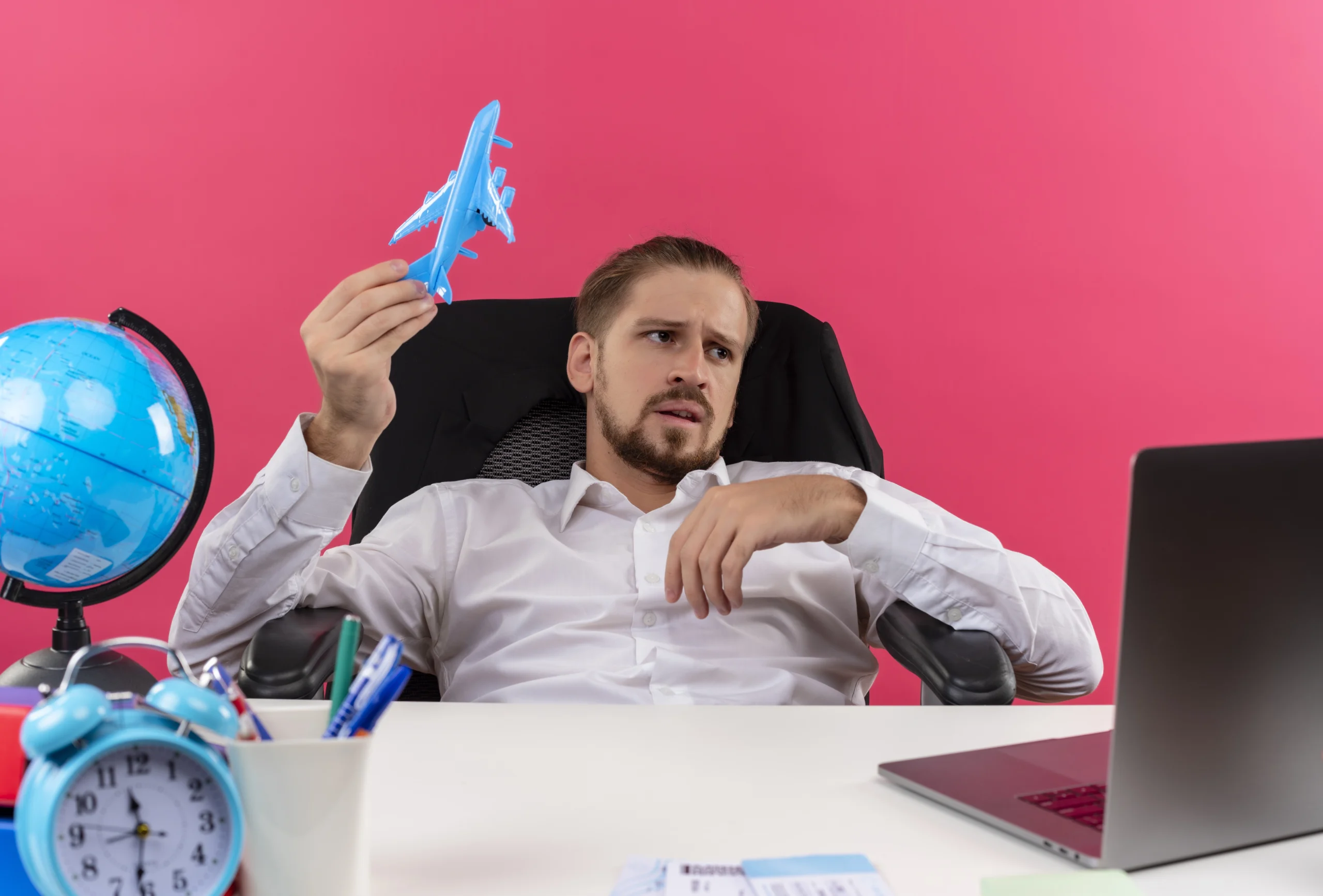 Por que buscar passagens com milhas manualmente faz você perder oportunidades?